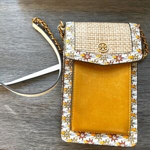 Tory Burch Crossbody -RARE FIND